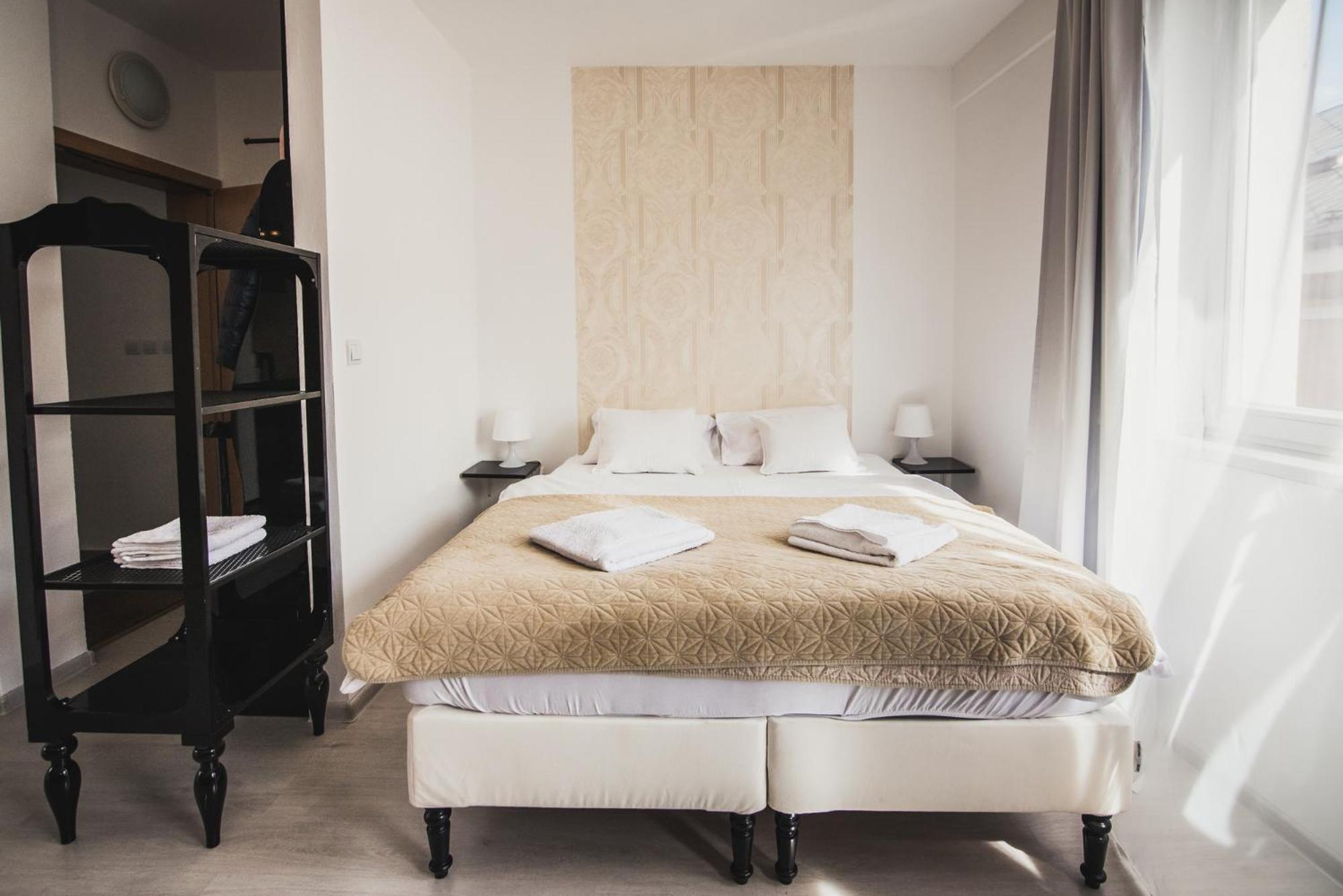 Zara Luxury Apartments The Absolute Center Of Zilina Žilina Exterior foto