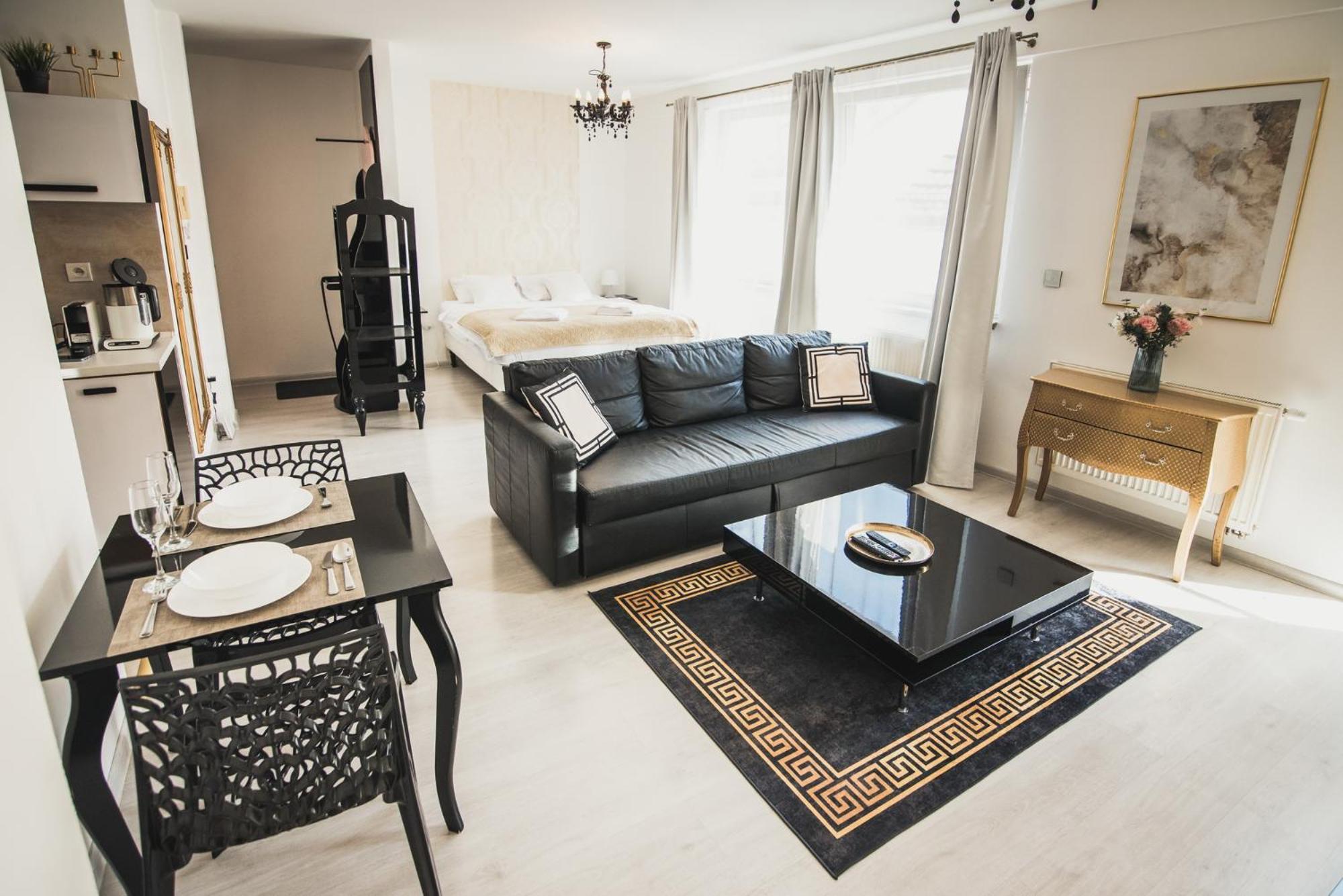 Zara Luxury Apartments The Absolute Center Of Zilina Žilina Exterior foto